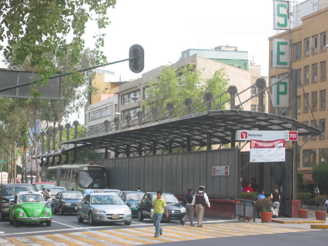 Metrobús.2 - Insurgentes